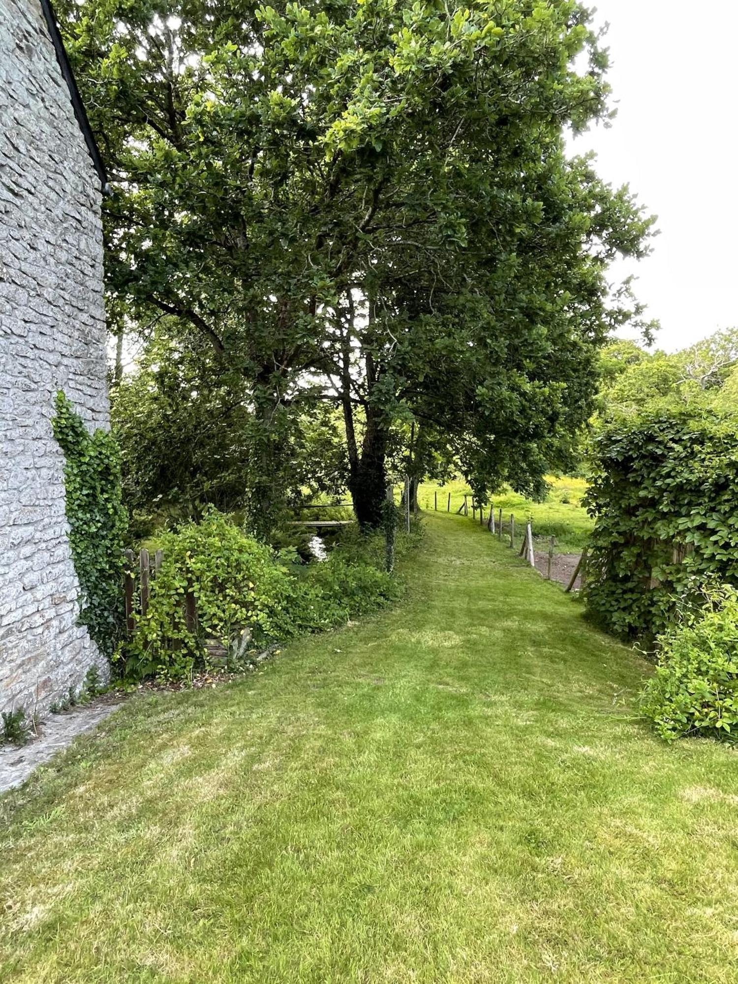 Ty Maen - Authentique Moulin Du 18Eme Proche Mer Plourin  Extérieur photo